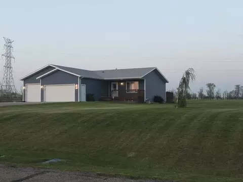 8915 Sage Dr, Bismarck, ND 58503 photo 37