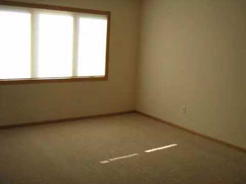 3524 Viewpoint Dr, Bismarck, ND 58503 photo 11