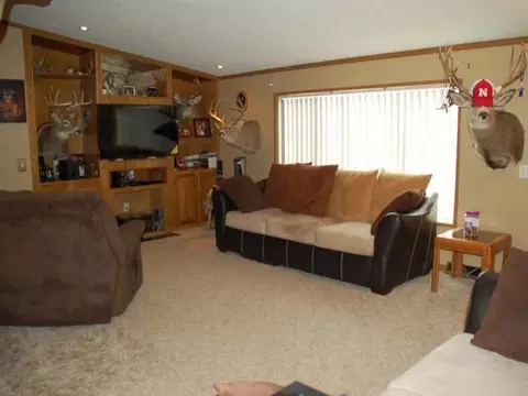 4505 Camden Lp, Bismarck, ND 58503 photo 5