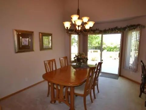 4702 Pintail Loop SE, Mandan, ND 58554 photo 4