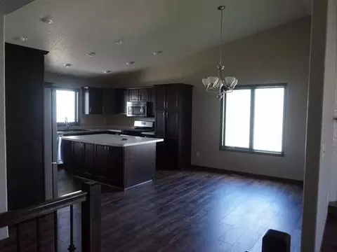 904 Baffin Lp, Bismarck, ND 58503 photo 12