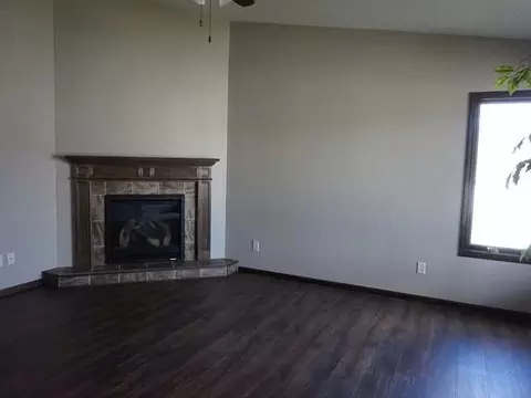 904 Baffin Lp, Bismarck, ND 58503 photo 5