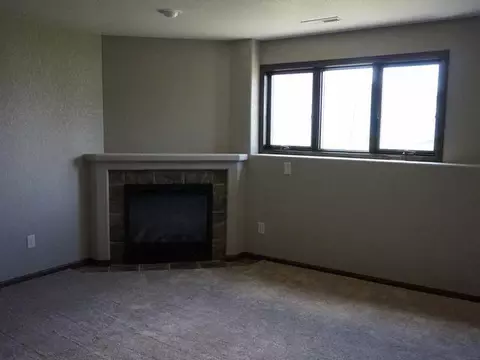 904 Baffin Lp, Bismarck, ND 58503 photo 13