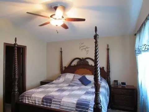 806 Calvert Dr, Bismarck, ND 58503 photo 18