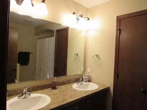 806 Calvert Dr, Bismarck, ND 58503 photo 19