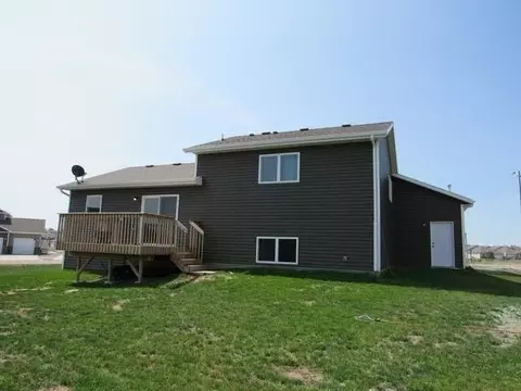806 Calvert Dr, Bismarck, ND 58503 photo 42