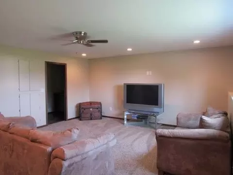 806 Calvert Dr, Bismarck, ND 58503 photo 31