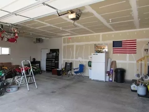 806 Calvert Dr, Bismarck, ND 58503 photo 41