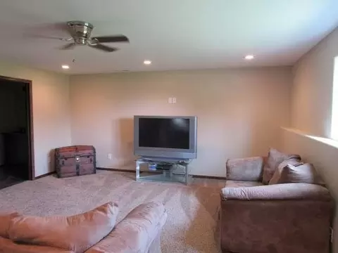 806 Calvert Dr, Bismarck, ND 58503 photo 24