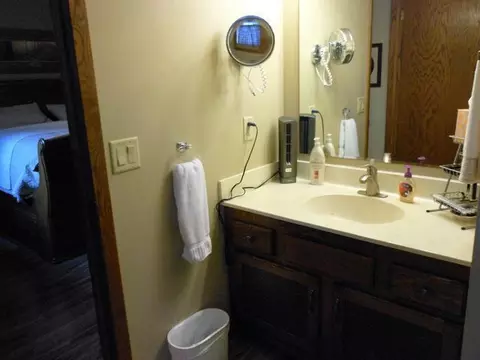 3532 Hackberry St, Bismarck, ND 58503 photo 25