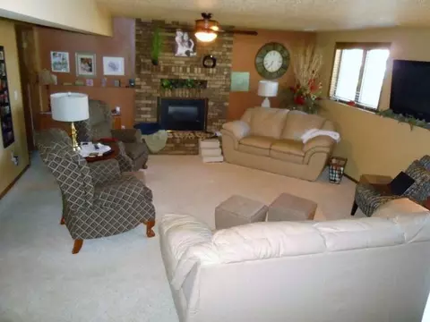 3532 Hackberry St, Bismarck, ND 58503 photo 18