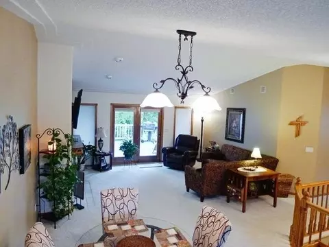 703 Interstate Ave W, Bismarck, ND 58503 photo 5
