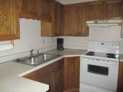 2873 Warwick Lp # -A, Bismarck, ND 58504 photo 4