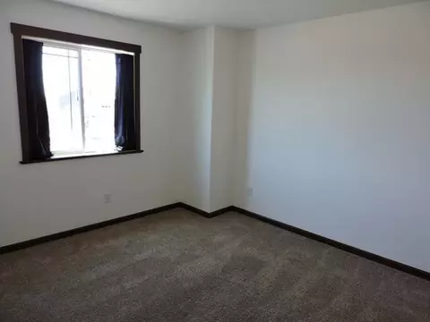 602 25th St SE, Mandan, ND 58554 photo 32