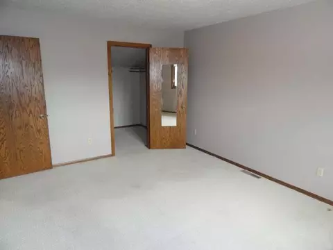 401 Apollo Ave W, Bismarck, ND 58503 photo 10
