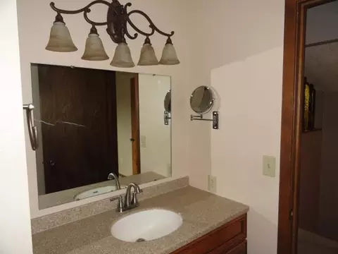 401 Apollo Ave W, Bismarck, ND 58503 photo 15