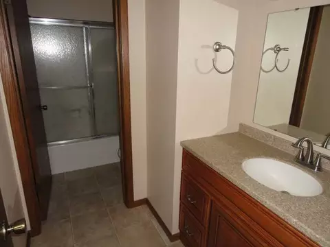 401 Apollo Ave W, Bismarck, ND 58503 photo 14