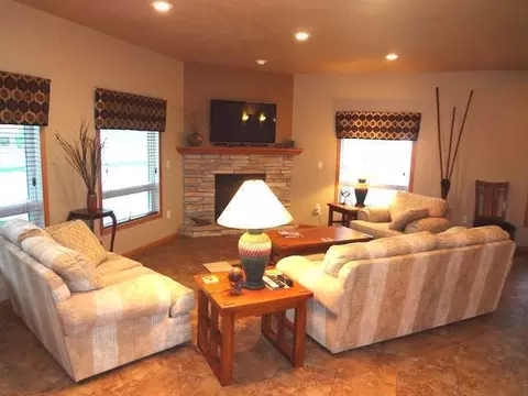 307 Baker Pl, Bismarck, ND 58504 photo 10