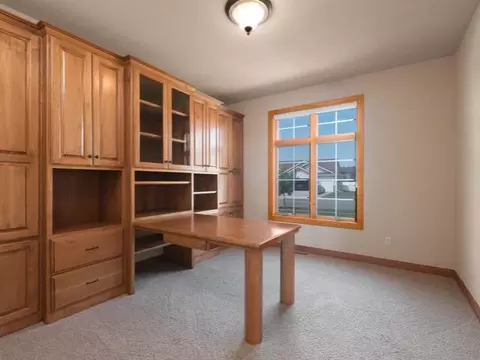 4601 Boulder Ridge Rd, Bismarck, ND 58503 photo 9