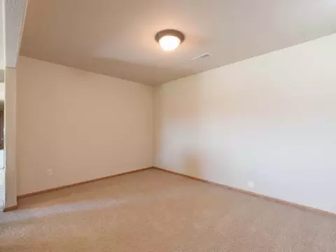 4601 Boulder Ridge Rd, Bismarck, ND 58503 photo 22