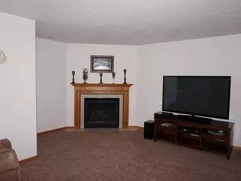 2253 Lacorte Lp, Bismarck, ND 58503 photo 12