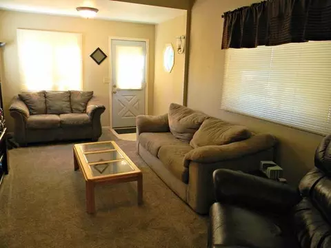 510 3rd Ave SE, Mandan, ND 58554 photo 3