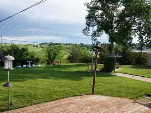 726 Custer Dr, Mandan, ND 58554 photo 2