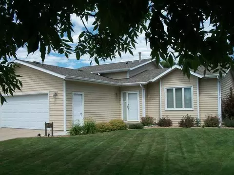 3101 Devon Dr, Bismarck, ND 58504 photo 1