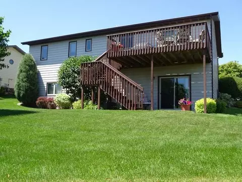 1909 Bruley Rd NW, Mandan, ND 58554 photo 2