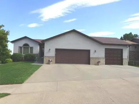 1909 Bruley Rd NW, Mandan, ND 58554 photo 1