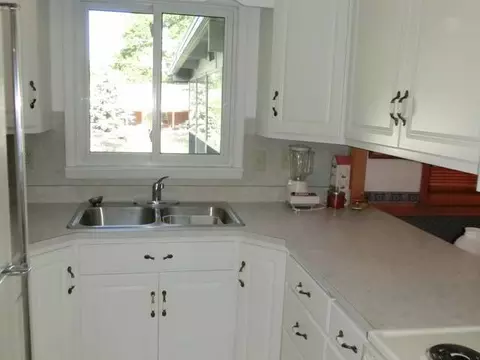 1304 Mohawk St, Bismarck, ND 58501 photo 6