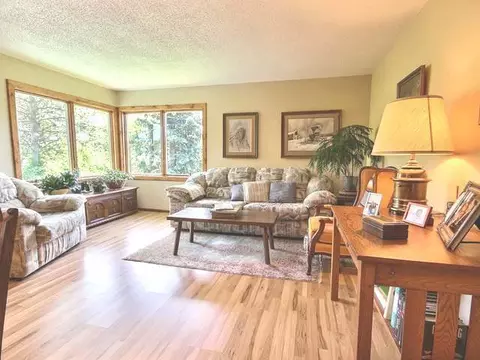 1143 Coulee Rd E, Bismarck, ND 58501 photo 2