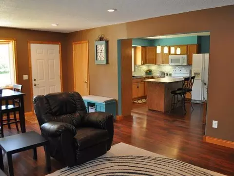 1412 E Avenue Ave E, Bismarck, ND 58501 photo 2