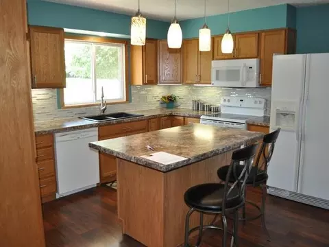 1412 E Avenue Ave E, Bismarck, ND 58501 photo 3