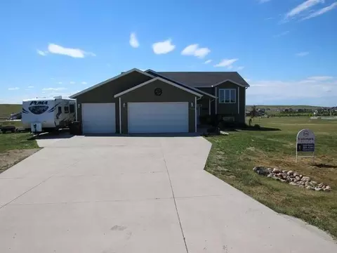 7108 Derek Dr, Bismarck, ND 58504 photo 2