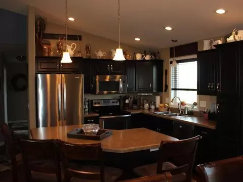 7108 Derek Dr, Bismarck, ND 58504 photo 6