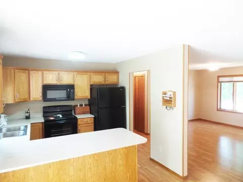 3141 Devon Dr, Bismarck, ND 58504 photo 4