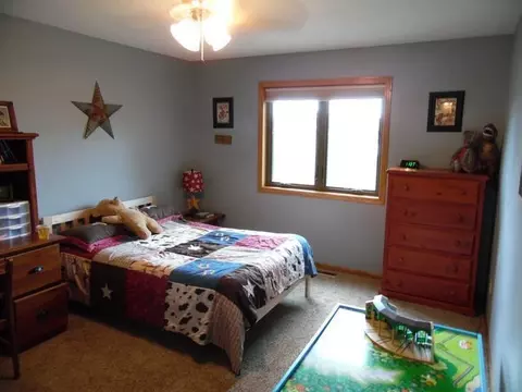 2425 Jackson Ave, Bismarck, ND 58501 photo 4