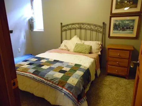 2425 Jackson Ave, Bismarck, ND 58501 photo 8