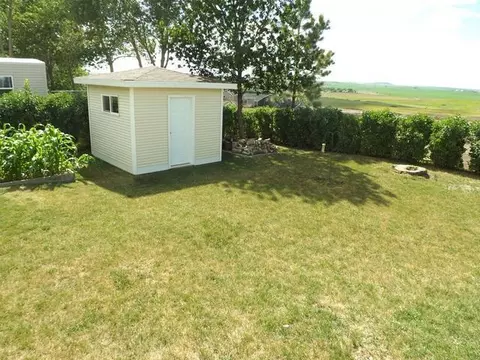 4300 Lasalle Dr NW, Mandan, ND 58554 photo 3