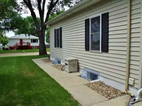 415 13th St S, Bismarck, ND 58504 photo 14