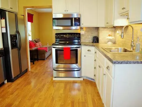 415 13th St S, Bismarck, ND 58504 photo 3