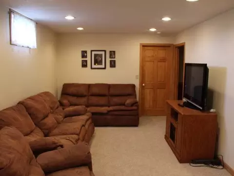3605 Regent Dr E, Bismarck, ND 58504 photo 7