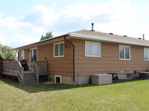 3605 Regent Dr E, Bismarck, ND 58504 photo 15