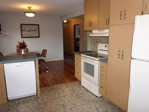 1606 Bowen Ave E, Bismarck, ND 58504 photo 14