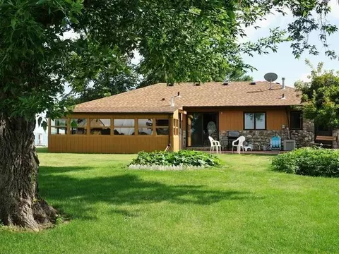 1606 Bowen Ave E, Bismarck, ND 58504 photo 21