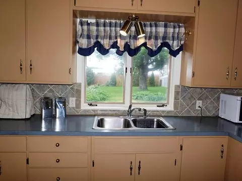 1606 Bowen Ave E, Bismarck, ND 58504 photo 13