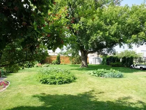 1606 Bowen Ave E, Bismarck, ND 58504 photo 25