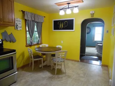 1309 Mohawk St, Bismarck, ND 58501 photo 3