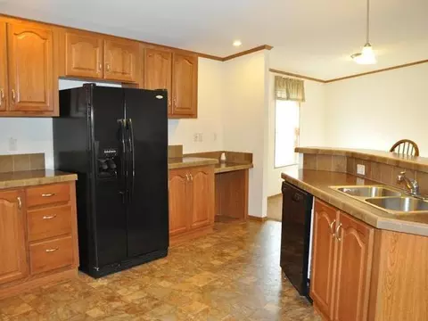 3906 N Valley Lp, Bismarck, ND 58501 photo 4